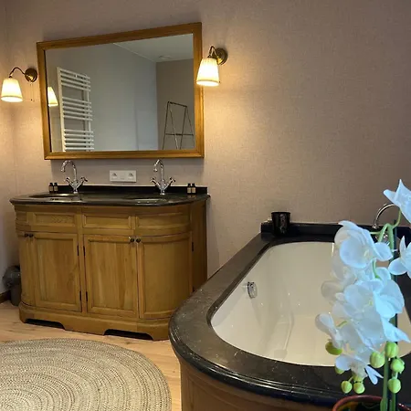 Acropolis Luxury - Space, Privacy And Comfort Near The Sea Apartment *